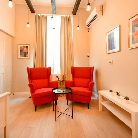 Elegant - Urban Escape In Appartement