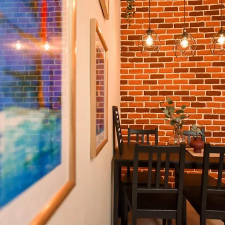 Apartament Elegant - Urban Escape In *