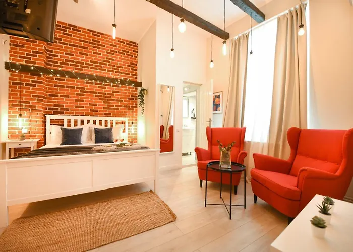 Elegant - Urban Escape In