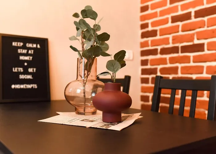 Elegant - Urban Escape In