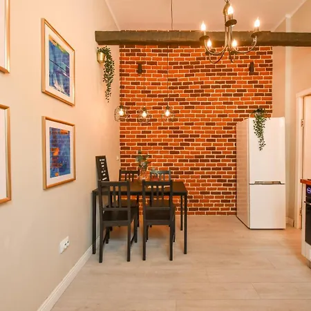 Elegant - Urban Escape In Apartment Bukarest