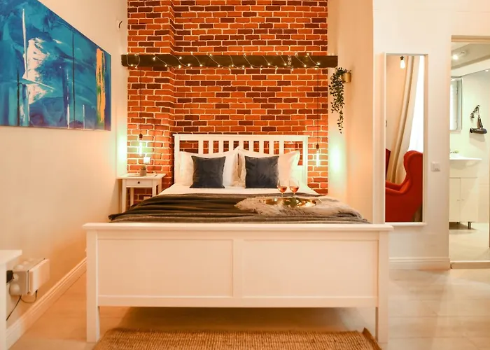 Elegant - Urban Escape In *