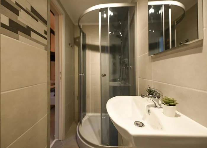 Apartament Elegant - Urban Escape In